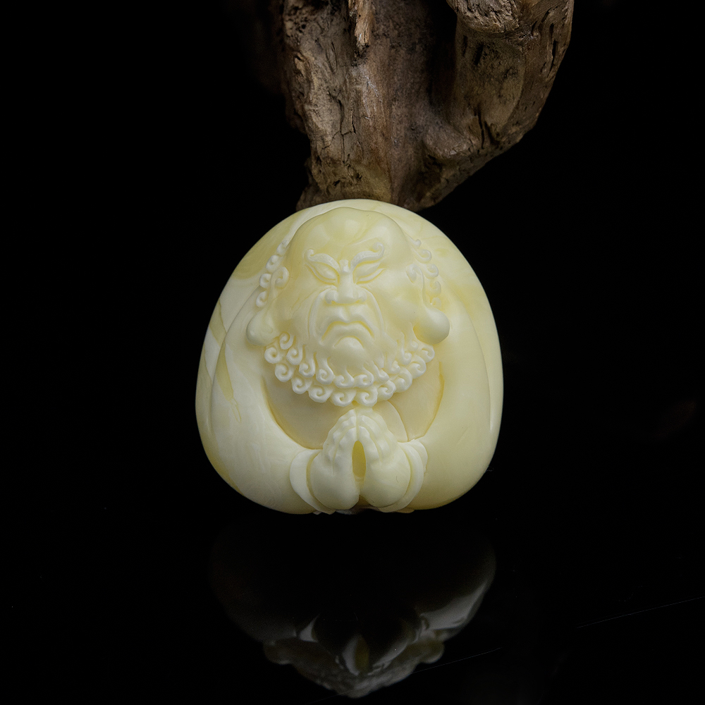 象牙白白蜜达摩吊坠-红掌柜