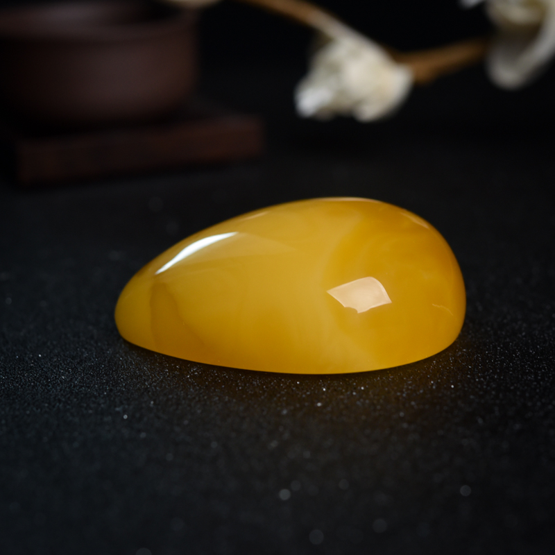 鸡油黄蜜蜡吊坠-红掌柜