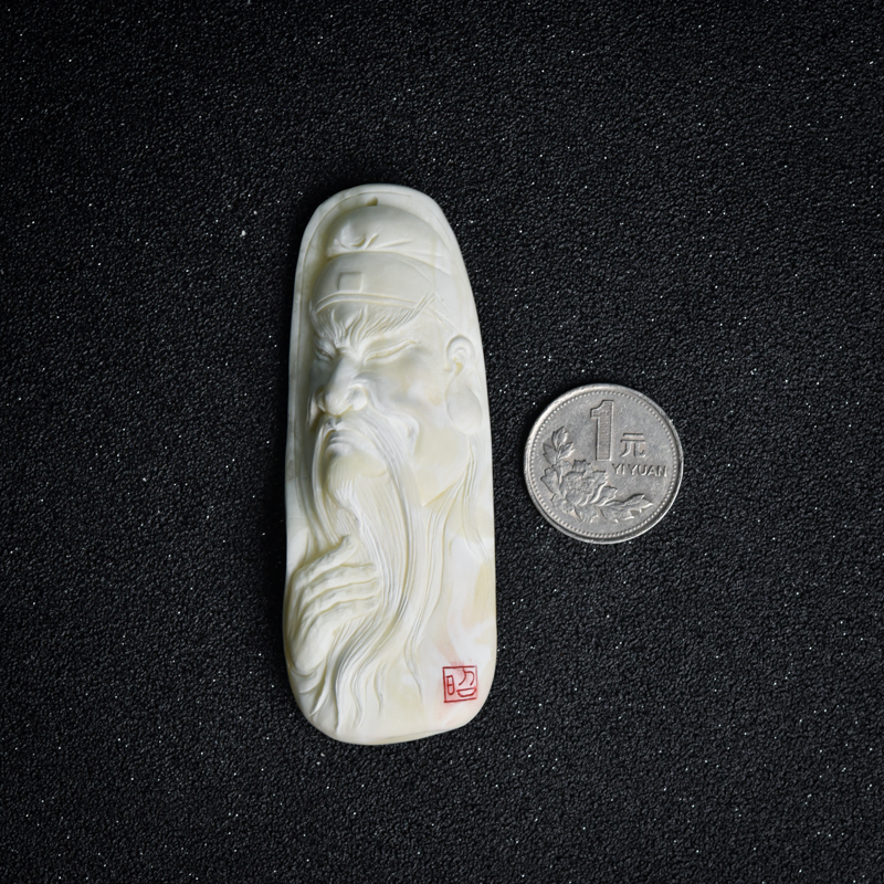 象牙白白蜜吊坠-红掌柜