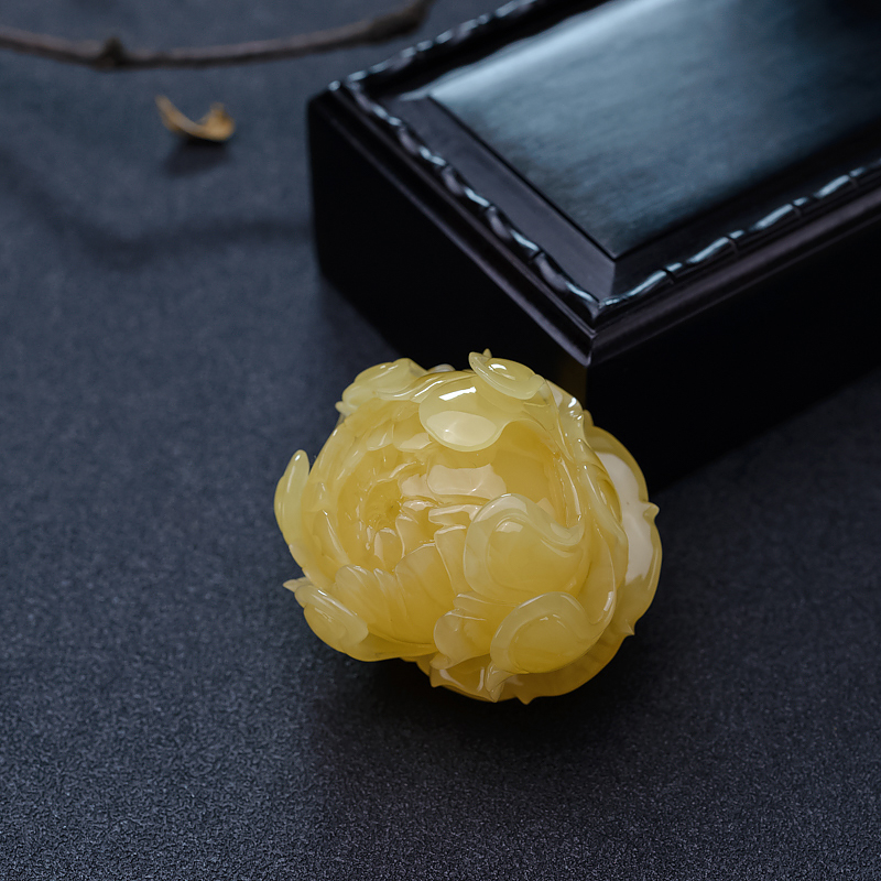 蜜蜡牡丹花吊坠-红掌柜