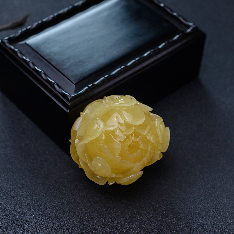 鸡油黄蜜蜡吊坠-红掌柜