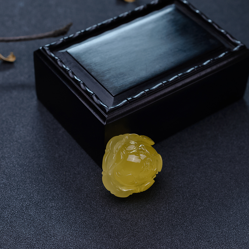 鸡油黄蜜蜡吊坠-红掌柜