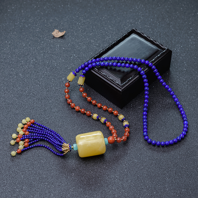 鸡油黄蜜蜡桶珠毛衣链-红掌柜