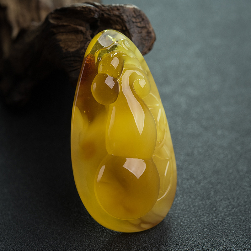 鸡油黄蜜蜡葫芦挂坠-红掌柜