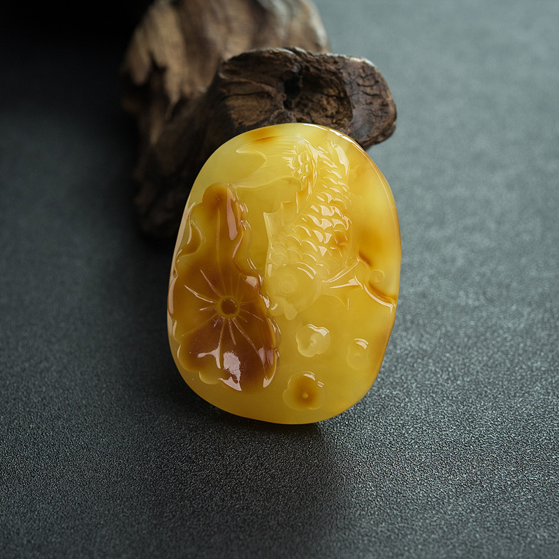 蜜蜡连年有余挂坠-红掌柜