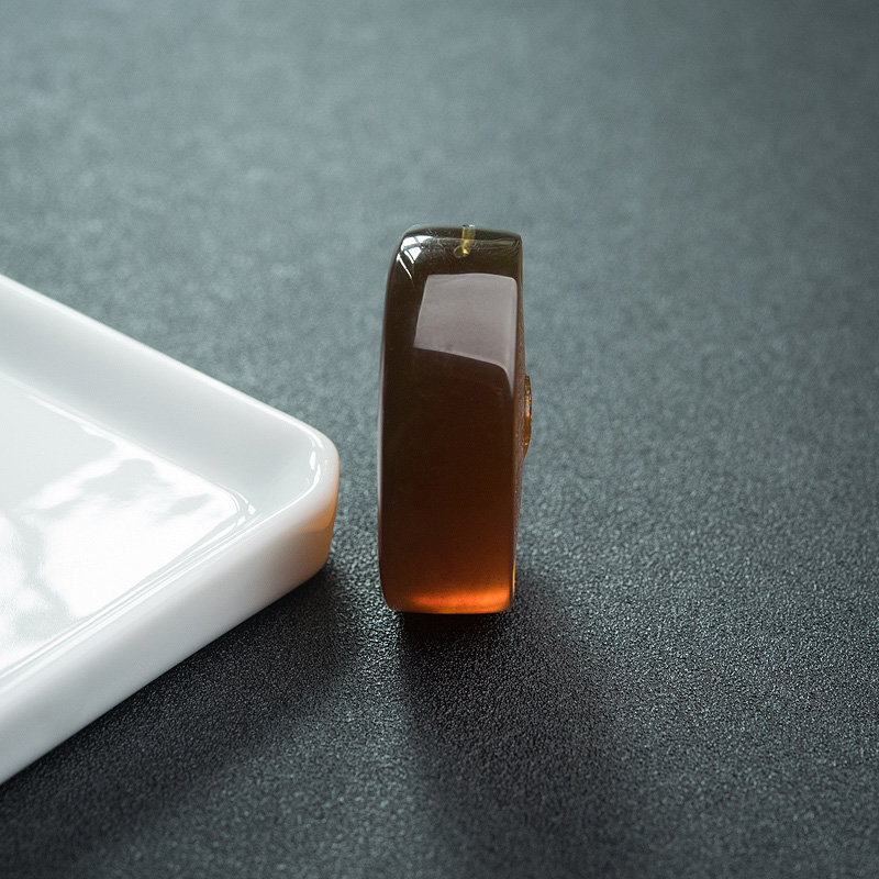 天然棕珀心经挂坠-红掌柜