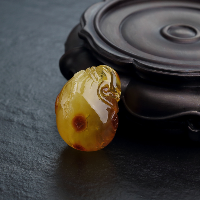 波罗的海俏色蜜蜡钱袋吊坠-红掌柜