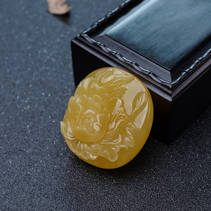 天然鸡油黄蜜蜡花吊坠-红掌柜