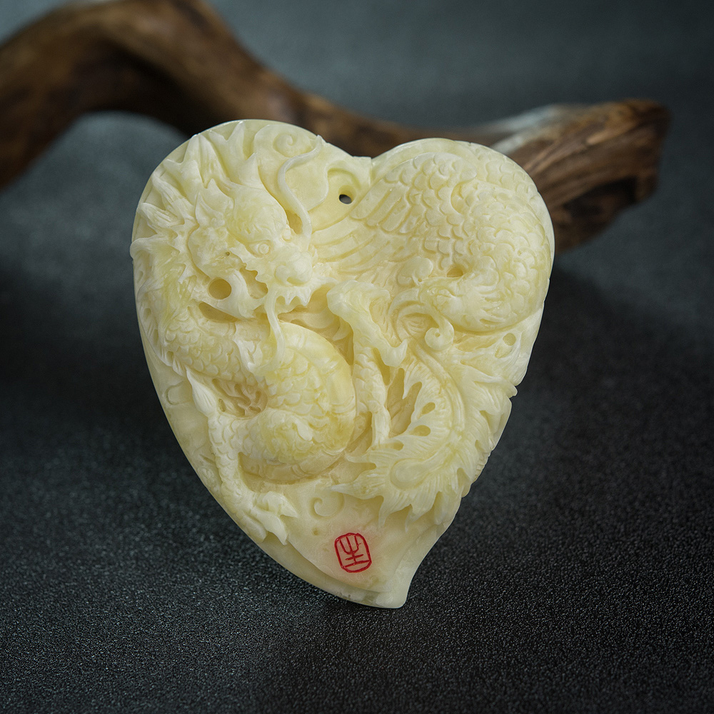 象牙白白蜜龙凤呈祥吊坠-红掌柜