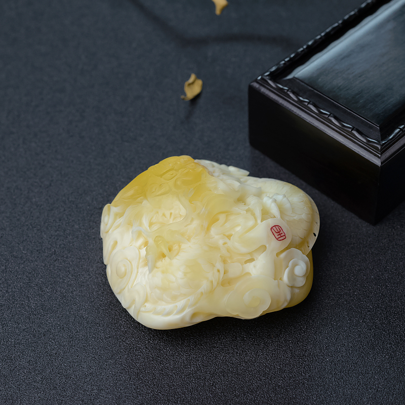 波罗的海天然浅黄蜜蜡吊坠-红掌柜