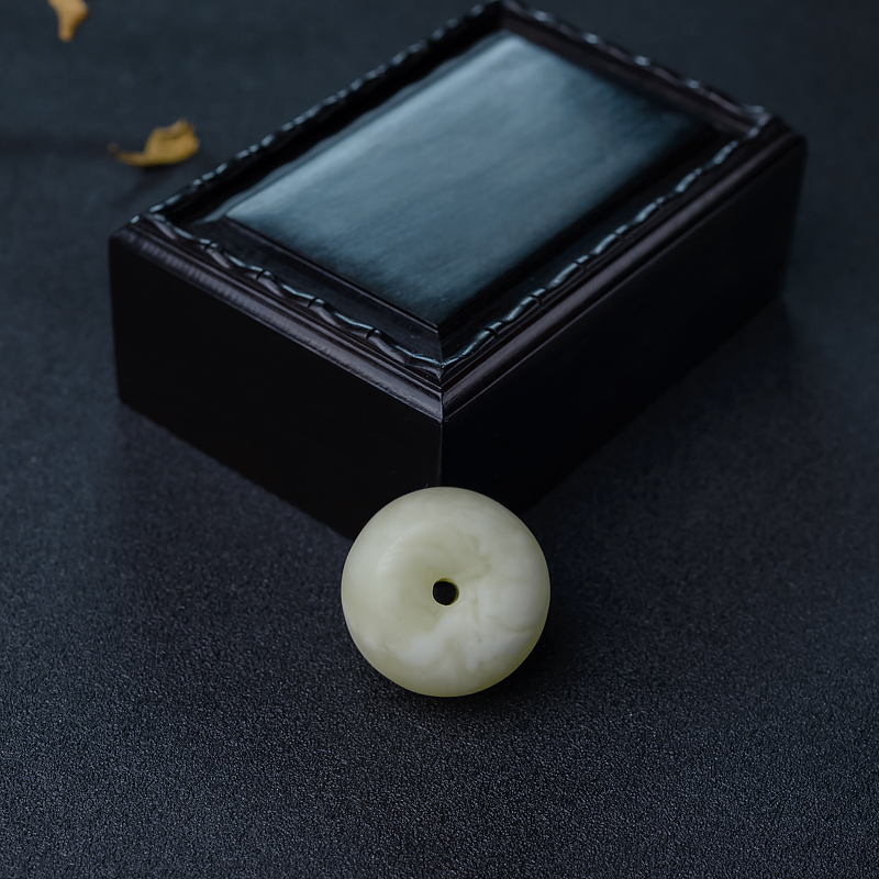 白蜜吊坠-红掌柜