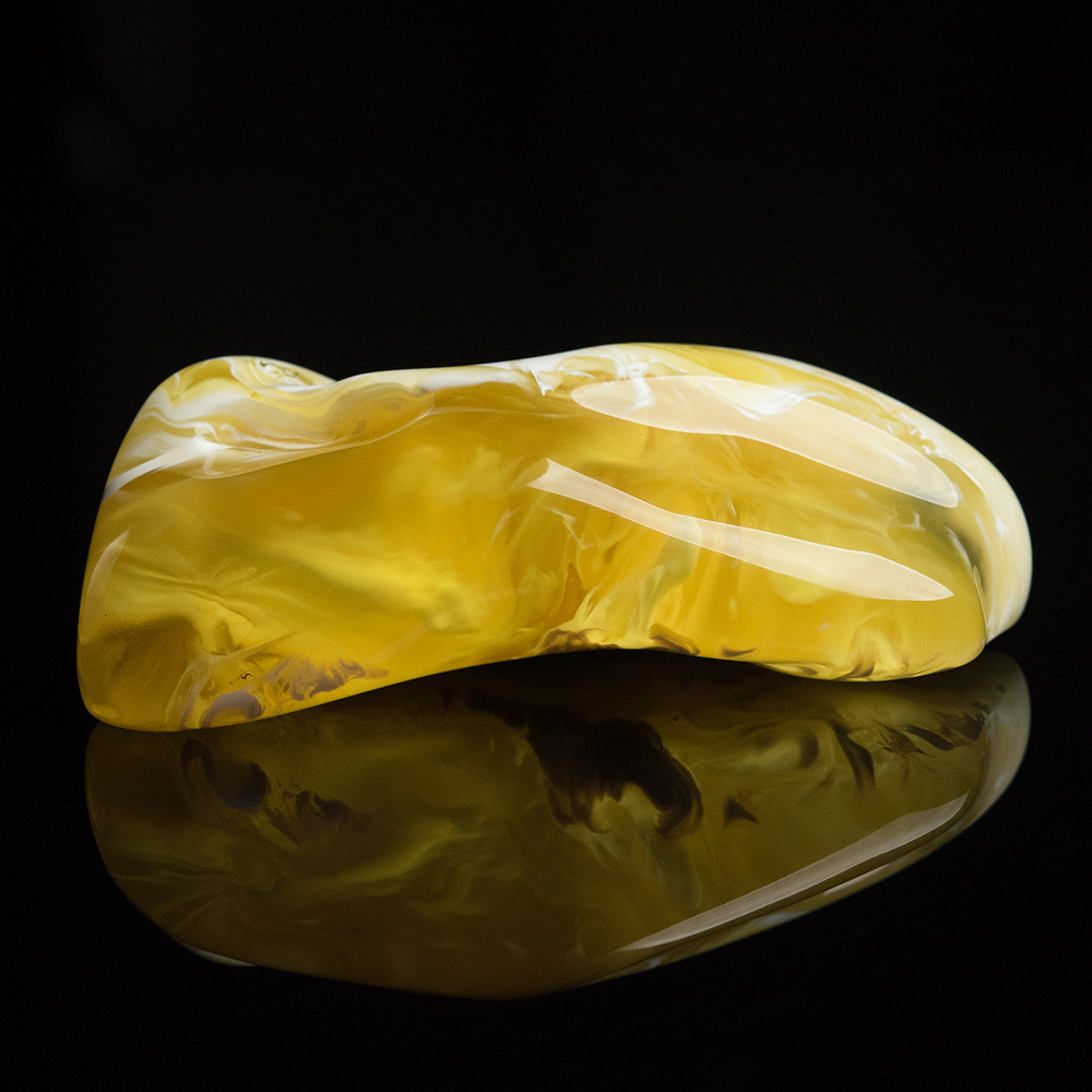 蜜蜡随形摆件-红掌柜