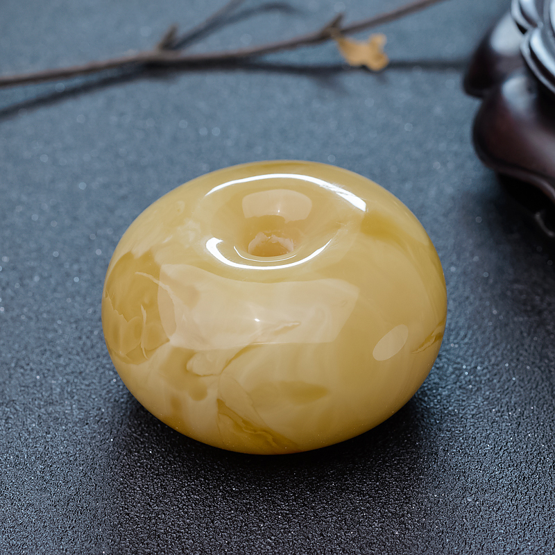 褐黄蜜蜡吊坠-红掌柜