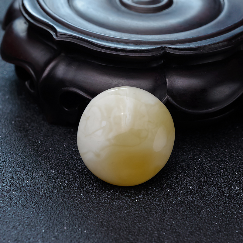 白花蜜蜡随形吊坠-红掌柜