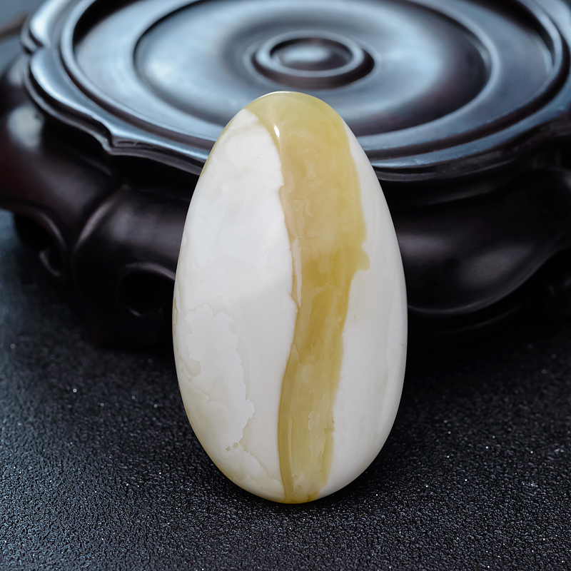 白花蜜蜡随形吊坠-红掌柜