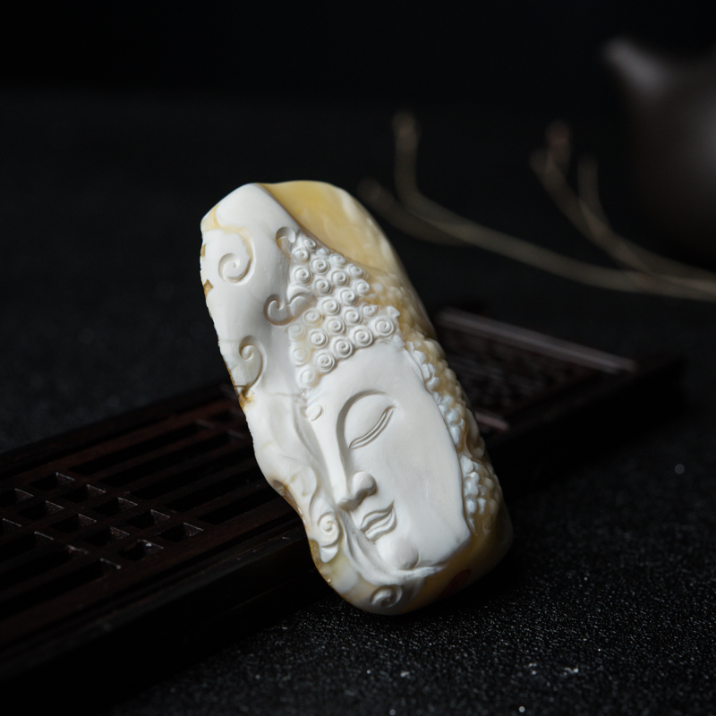 天然白蜜吊坠-红掌柜