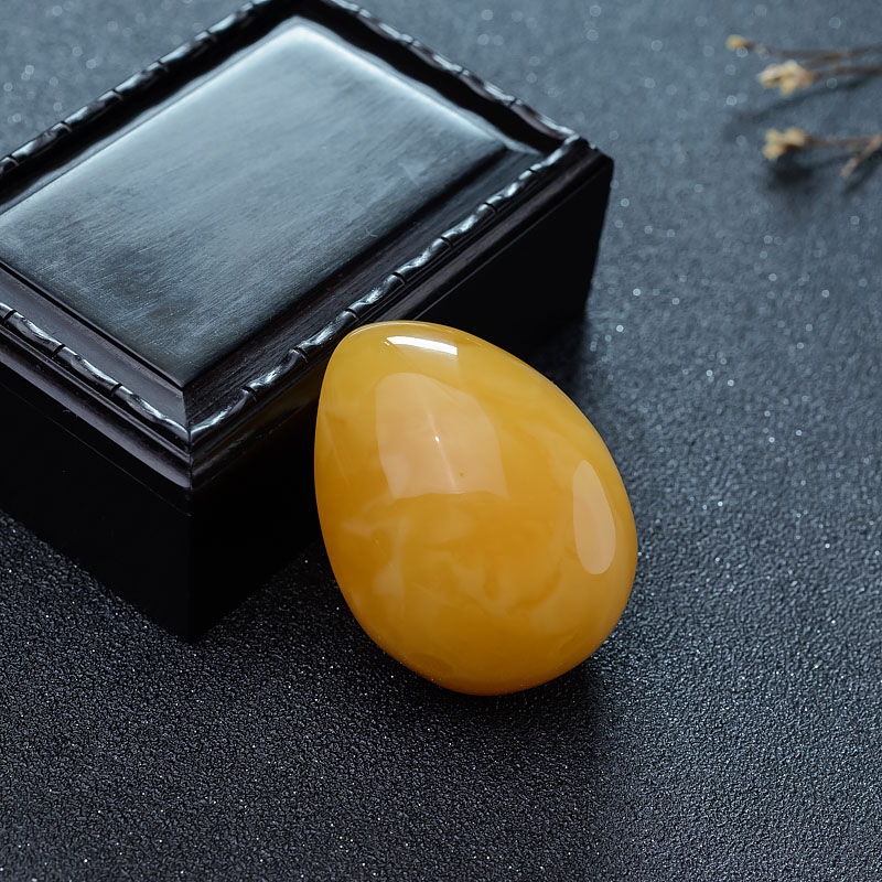 鸡油黄蜜蜡吊坠-红掌柜