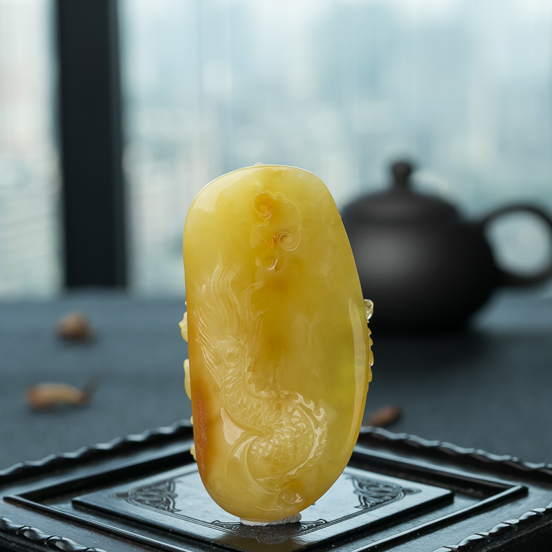 天然鸡油黄蜜蜡龙吊坠-红掌柜