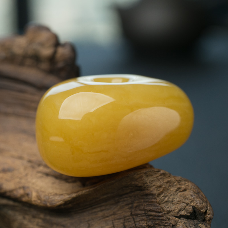 波罗的海鸡油黄蜜蜡随形扣吊坠-红掌柜