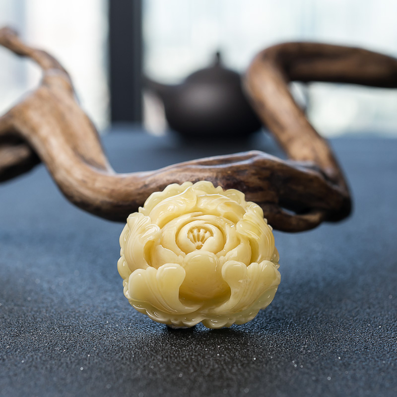 蜜蜡牡丹花吊坠-红掌柜