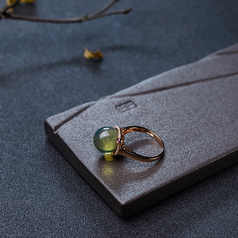 18K金镶钻净水蓝珀戒指-红掌柜