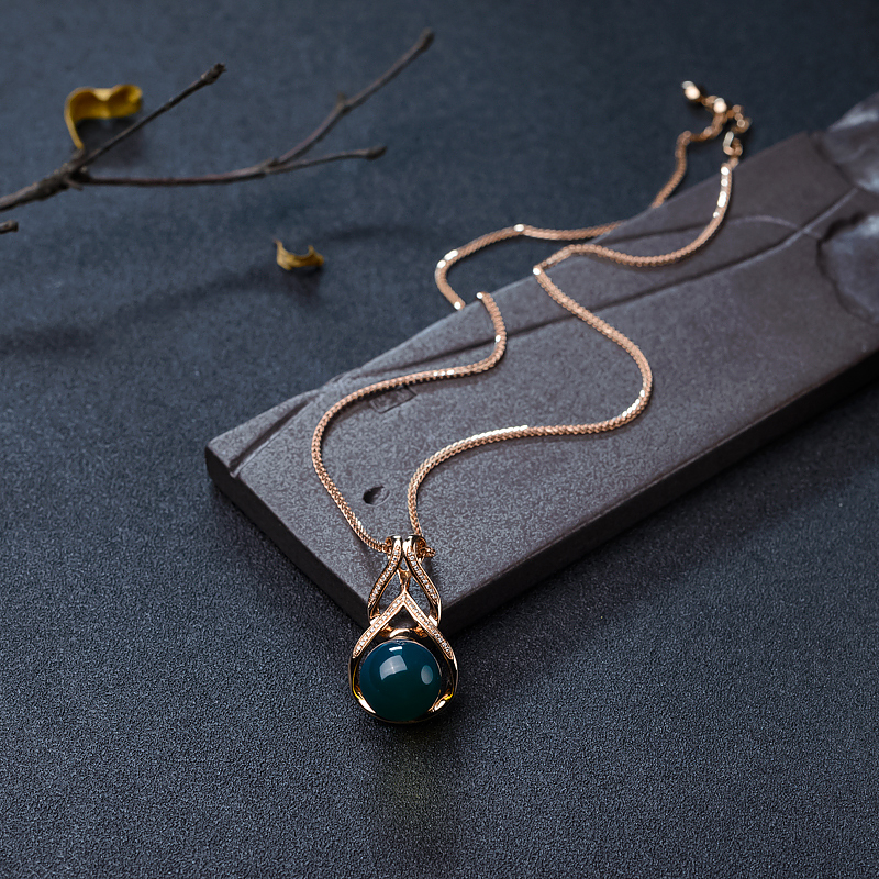 18K金镶钻净水多米蓝珀项链-红掌柜