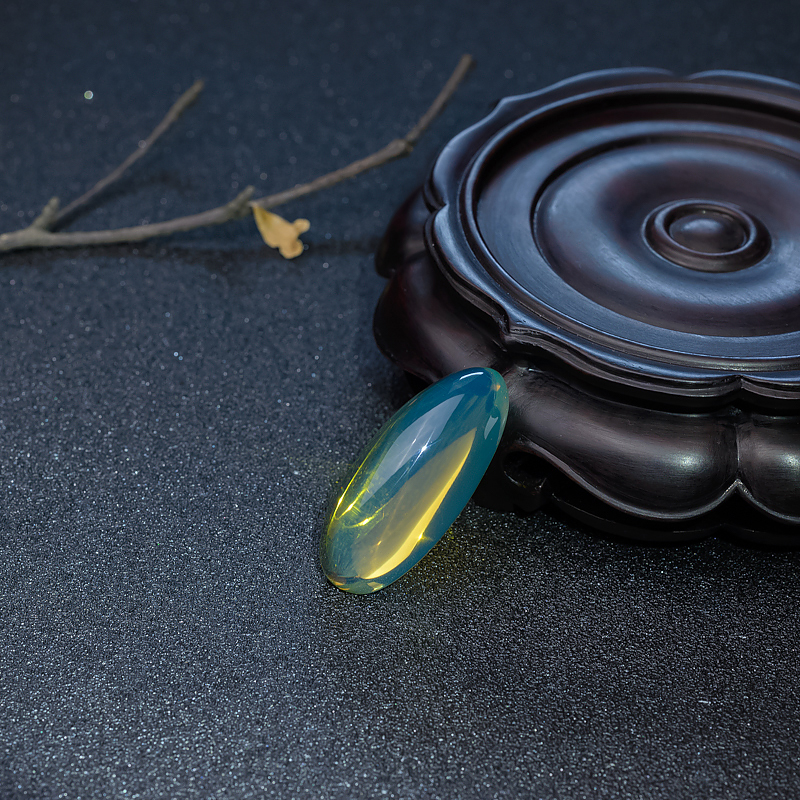 天空蓝多米蓝珀随形吊坠-红掌柜