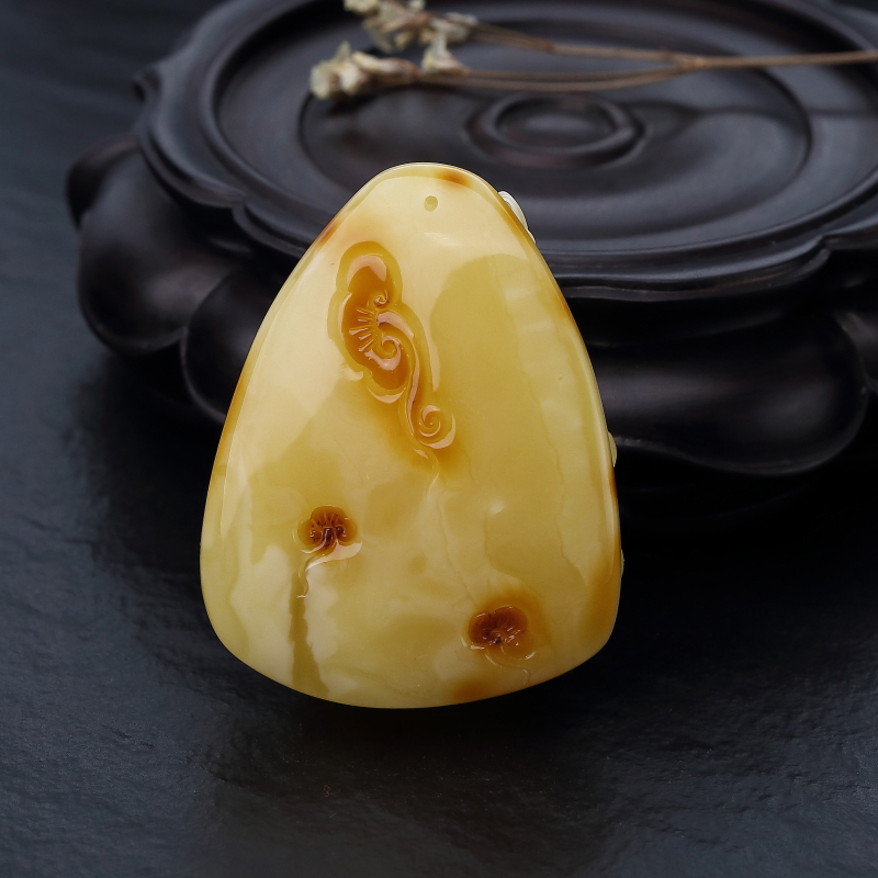 波罗的海天然俏色蜜蜡牡丹花吊坠-红掌柜