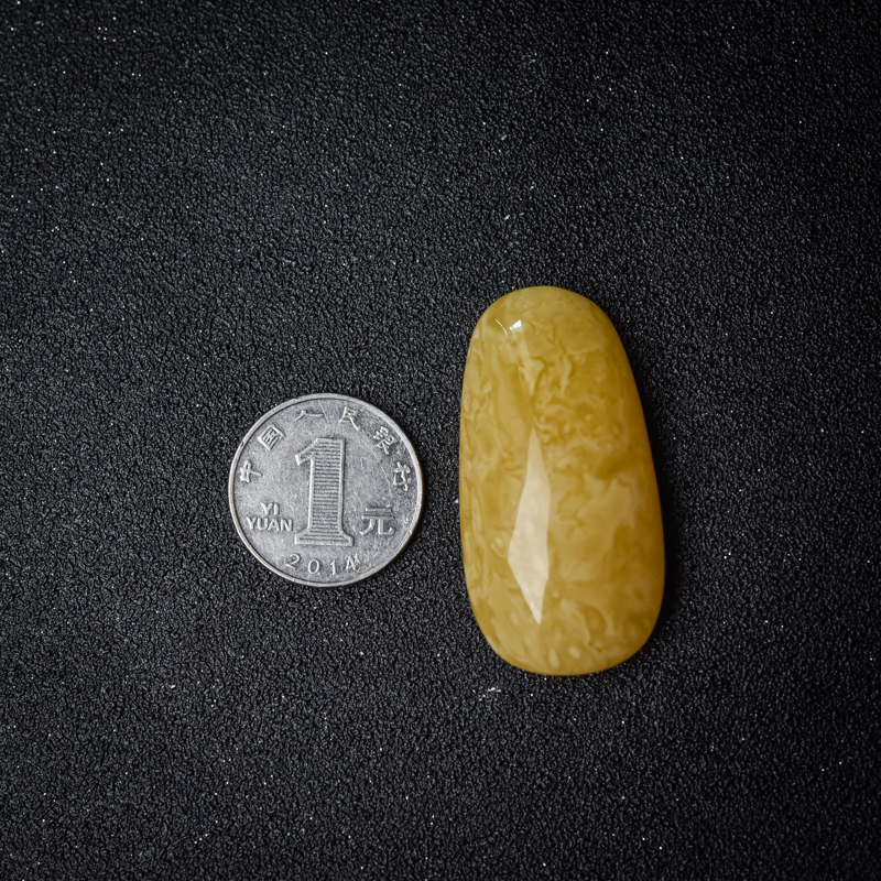 白花蜜蜡随形吊坠-红掌柜