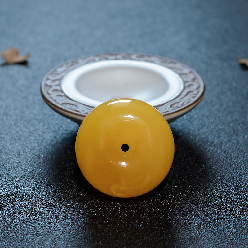 鸡油黄蜜蜡平安扣吊坠-红掌柜