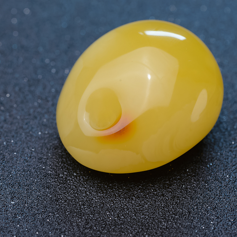 波罗的海鸡油黄蜜蜡随形吊坠-红掌柜