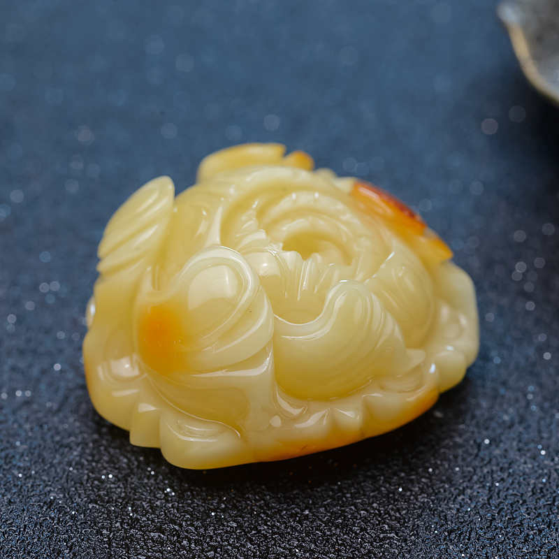 波罗的海带皮俏色蜜蜡牡丹花吊坠-红掌柜