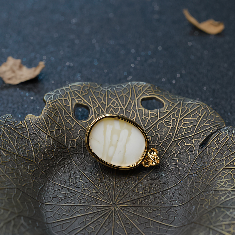 18K天然波罗的海白蜜吊坠-红掌柜