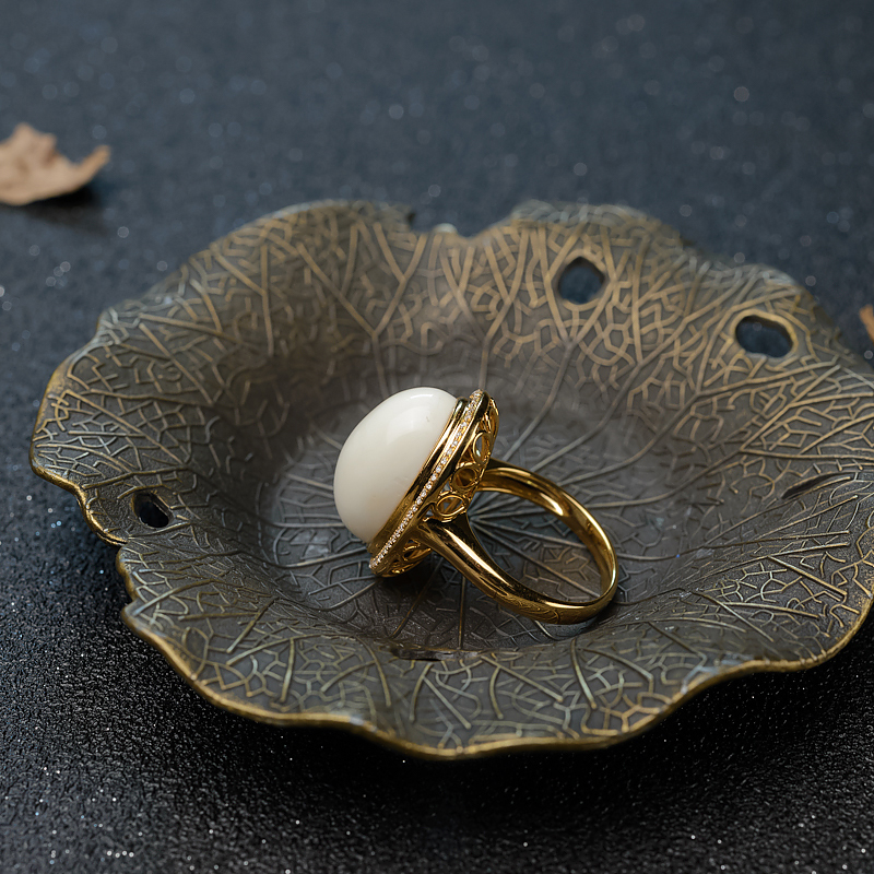 18K波罗的海瓷白白蜜戒指-红掌柜