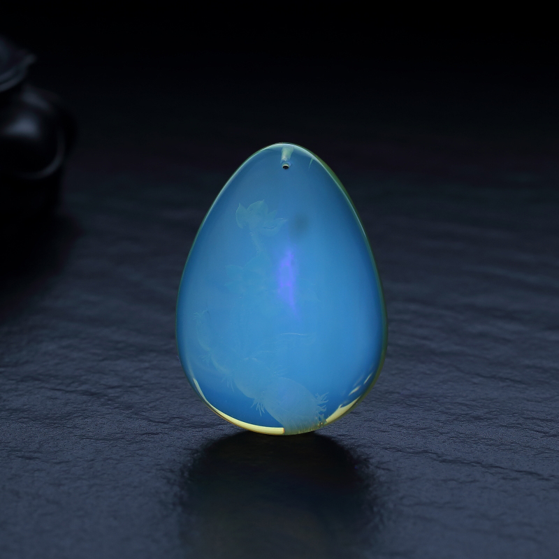 蓝珀莲花吊坠-红掌柜