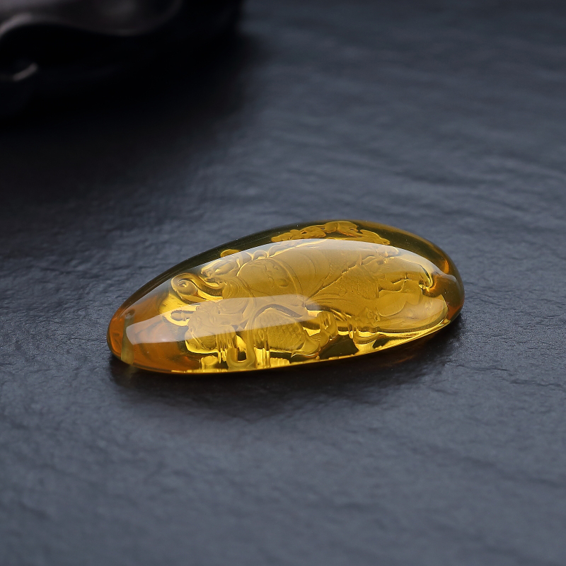 蓝珀关公吊坠-红掌柜