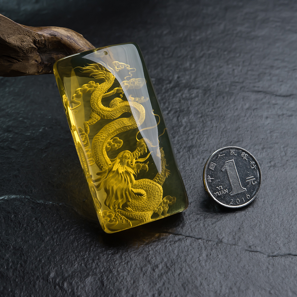 蓝珀龙牌挂坠-红掌柜