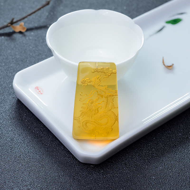 蓝珀龙吊坠-红掌柜