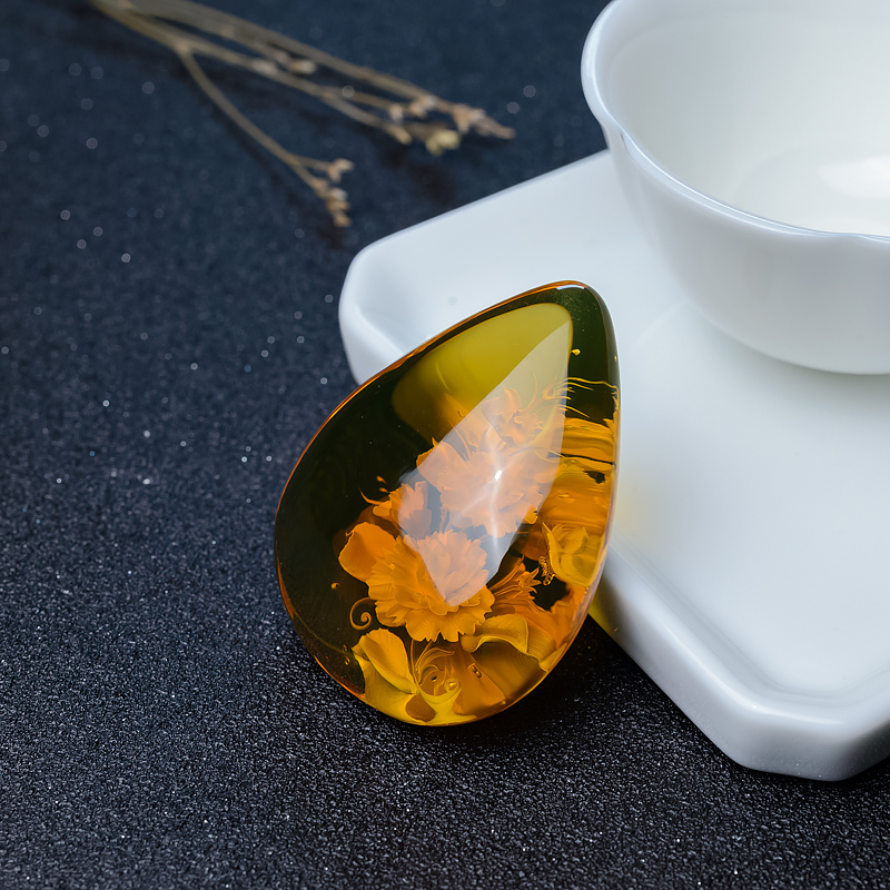 净水蓝珀蝶恋花吊坠-红掌柜