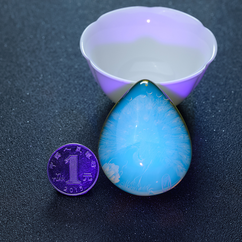 天然蓝珀孔雀开屏挂坠-红掌柜