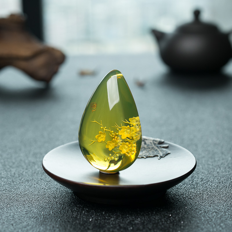 天然蓝珀梅花吊坠-红掌柜