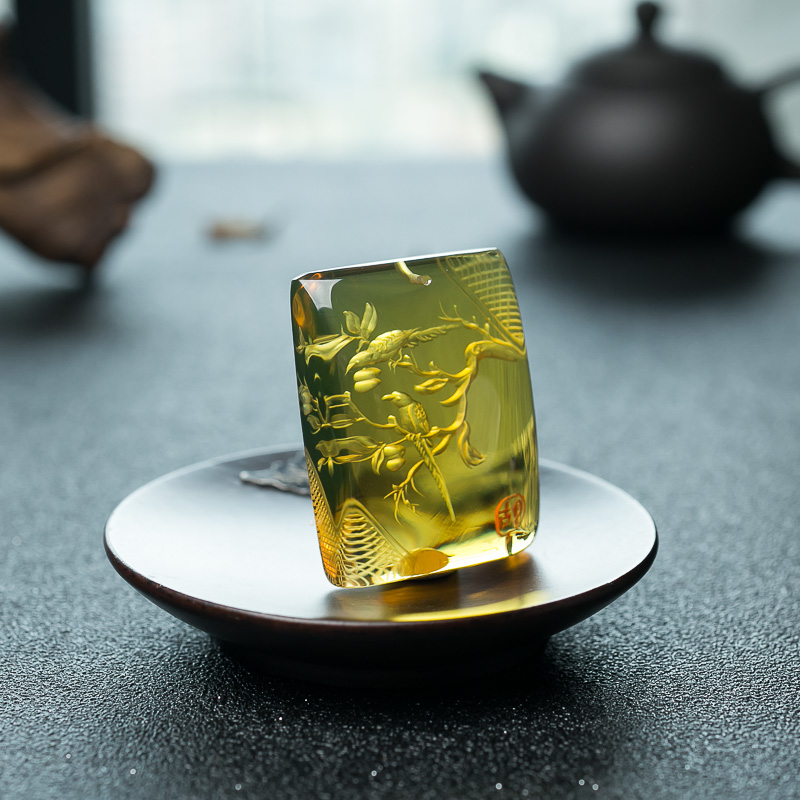 天然蓝珀喜上眉梢吊坠-红掌柜