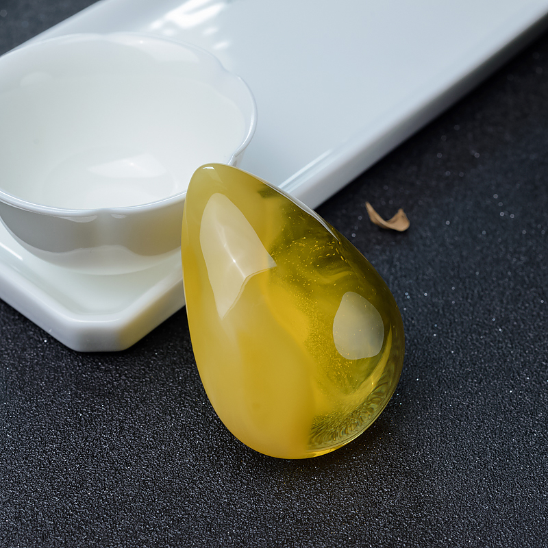 鸡油黄金绞蜜吊坠-红掌柜