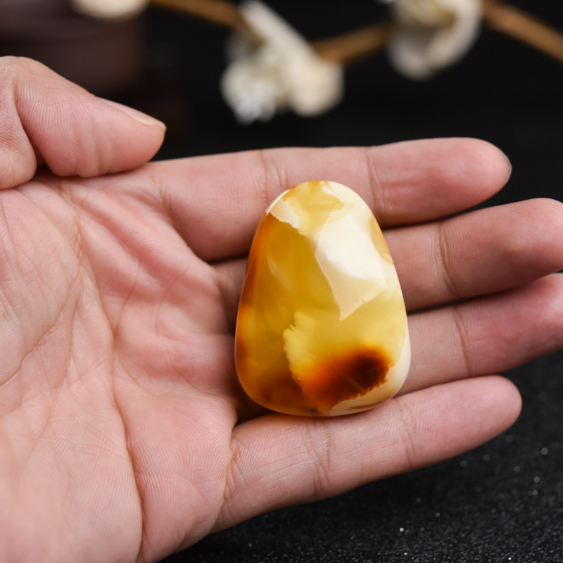 天然蜜蜡随形吊坠-红掌柜