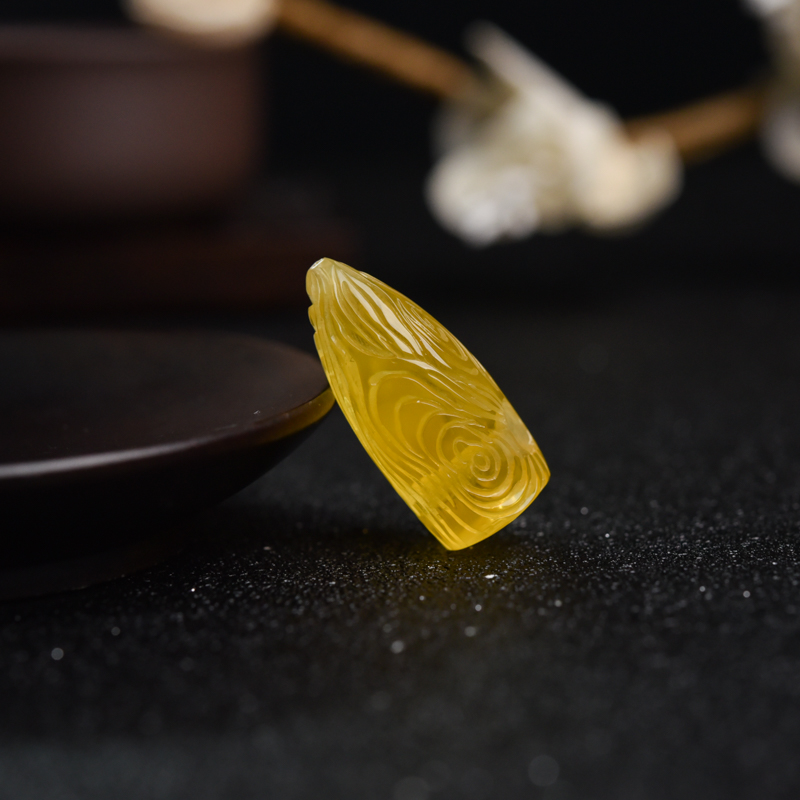 金绞蜜弹头吊坠 -红掌柜