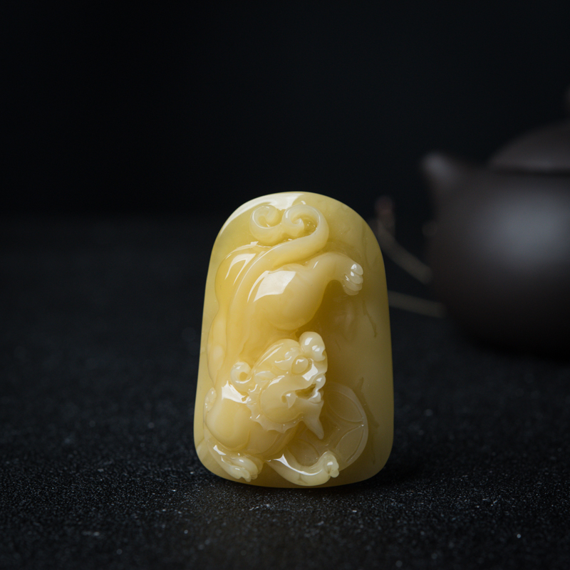 蜜蜡貔貅吊坠-红掌柜