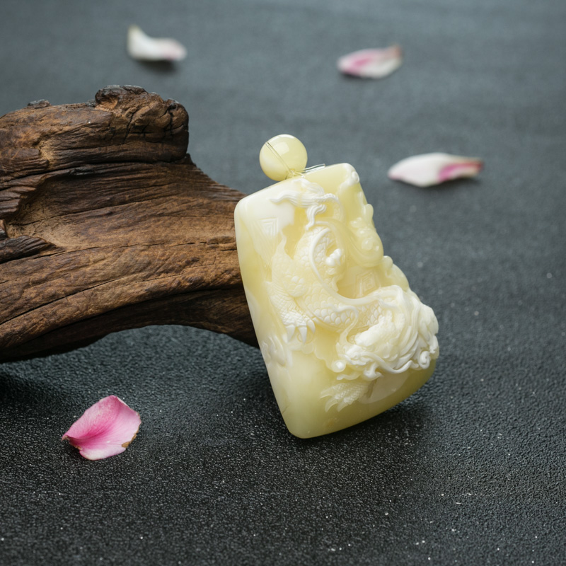 蜜蜡龙牌吊坠-红掌柜