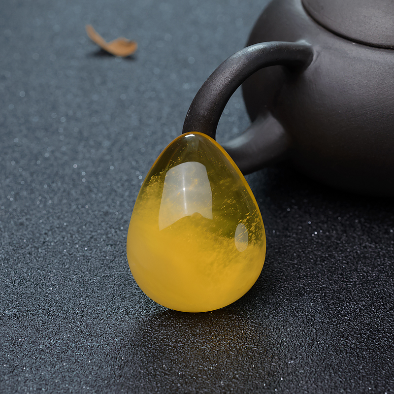 鸡油黄金绞蜜水滴吊坠-红掌柜