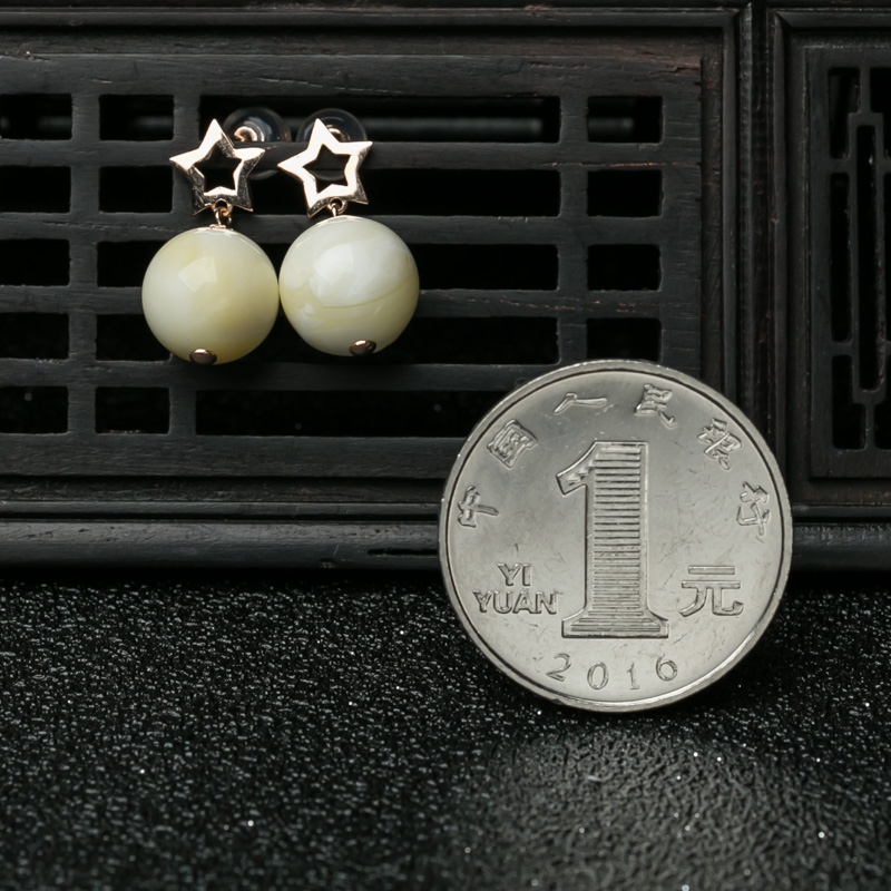 18K金镶白蜜耳坠-红掌柜