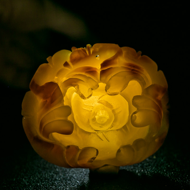 蜜蜡牡丹花挂坠-红掌柜